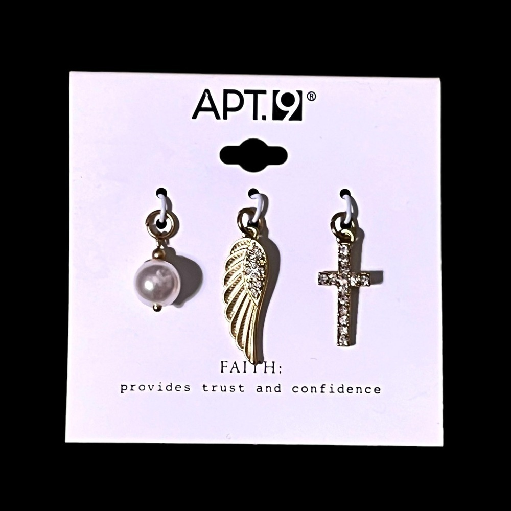 Apt.9 Faith Themed Gold Tone Charm Set New